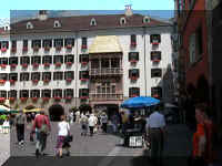 a-goldenes dachl 2.jpg (57991 Byte)